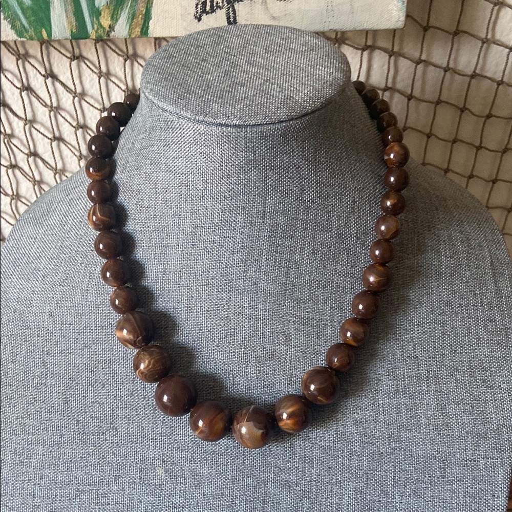 Vintage 80s Artisan Brown Swirly Acrylic Graduated Bead Necklace